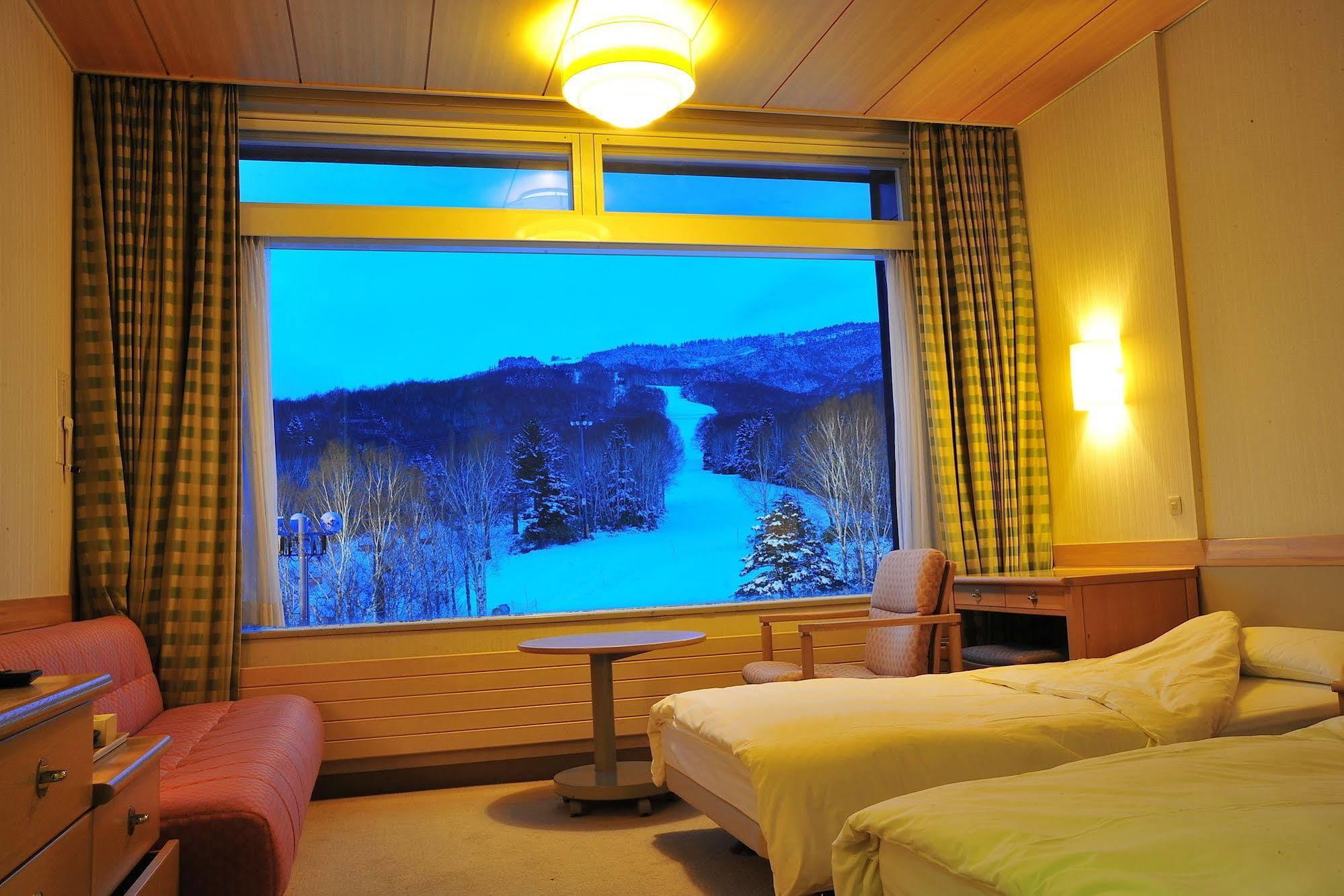 Shiga Kogen Prince East Hotel Yamanouchi  Ngoại thất bức ảnh